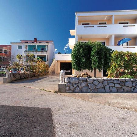 Gorgeous Apartment In Krk With Wifi Крк Екстер'єр фото
