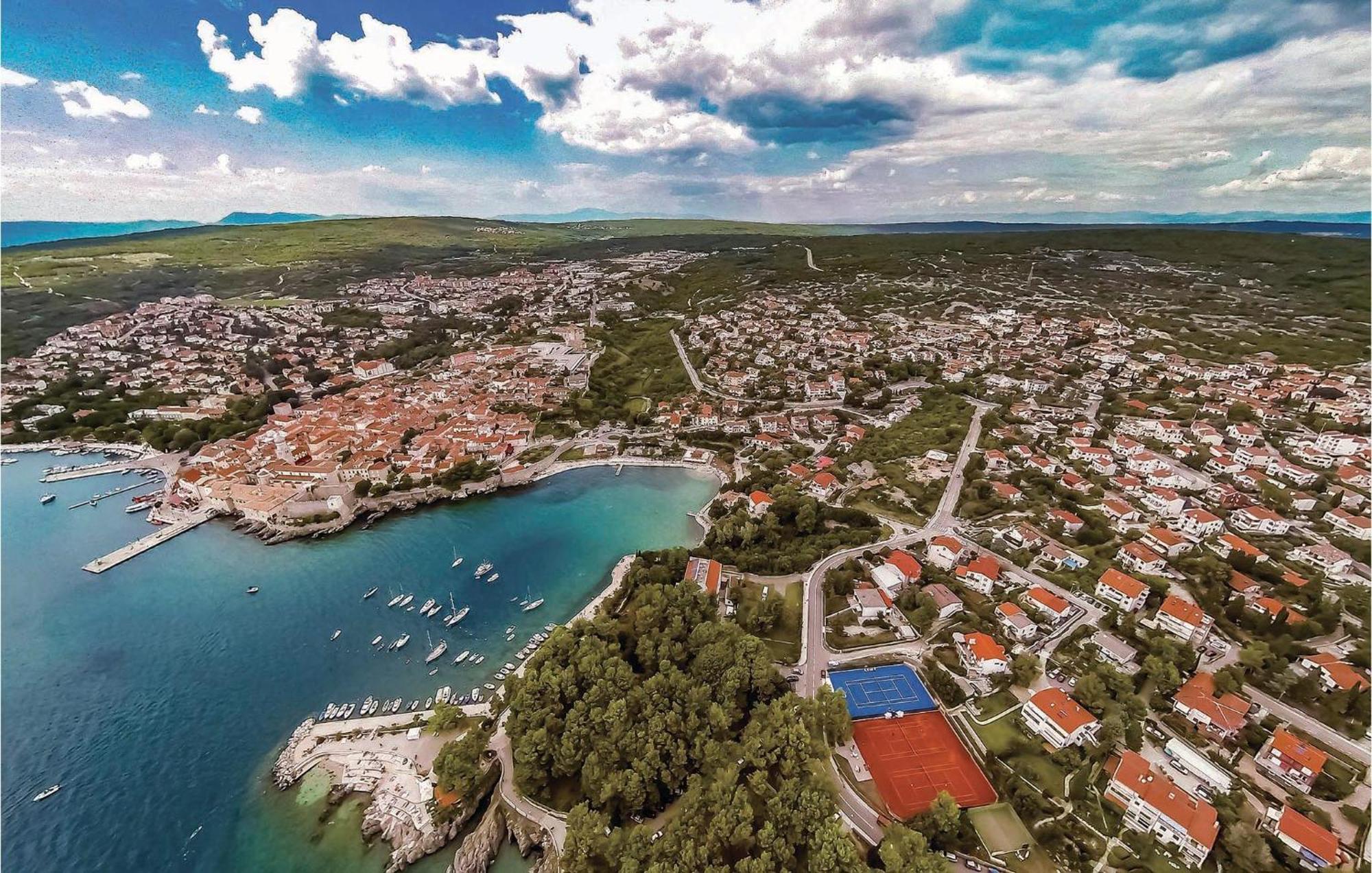 Gorgeous Apartment In Krk With Wifi Крк Екстер'єр фото